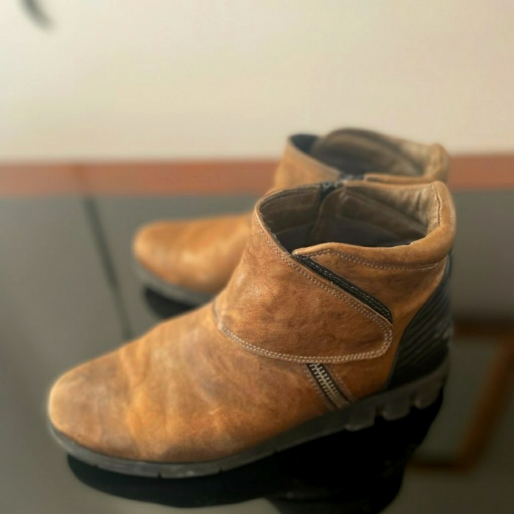 Softwaves Ankle Boots Size 8.5